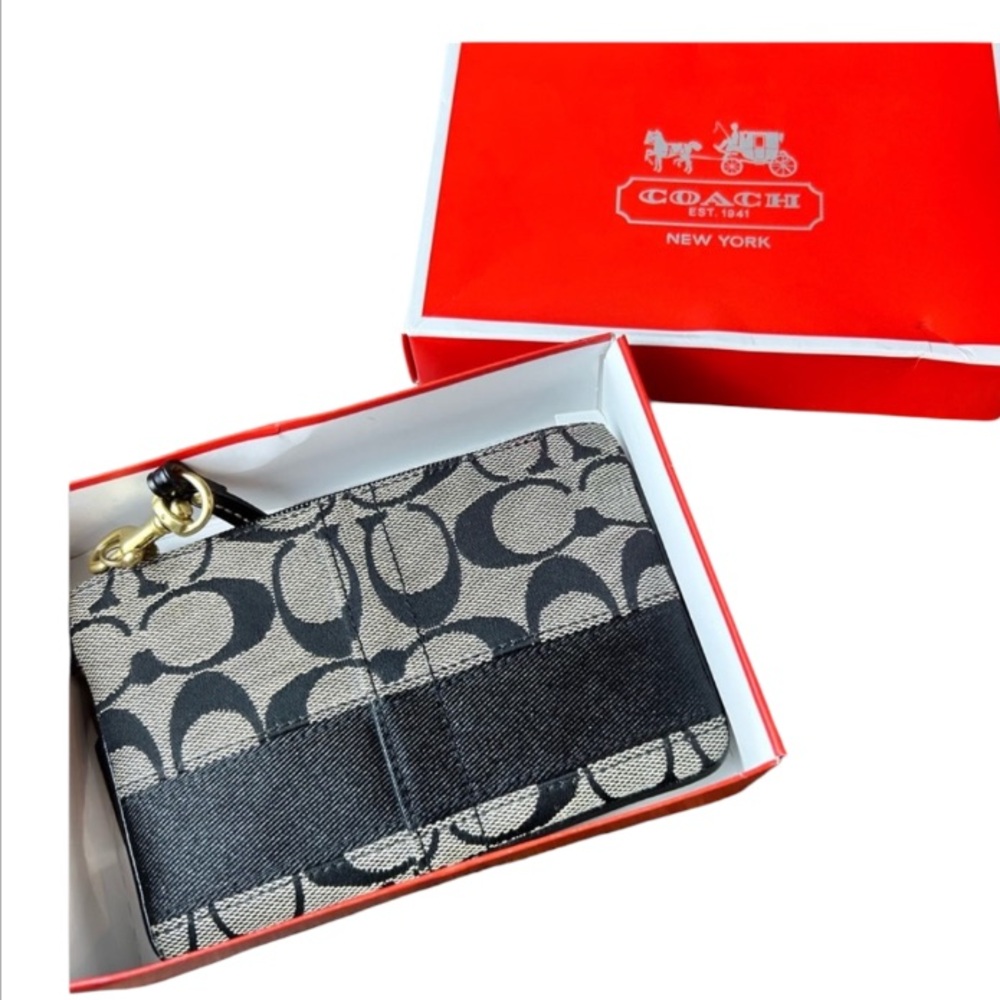 Coach Signature Wristlet - Picture 6 of 15
